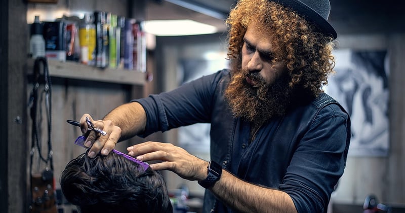 Dégradé américain long : la technique pro pour un effet wavy parfait