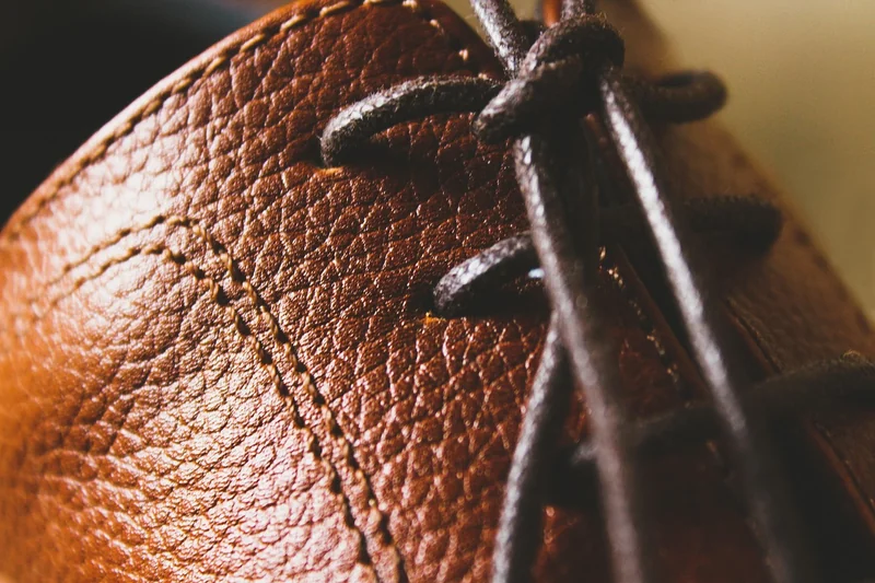 Comment choisir la bonne paire selon votre costume