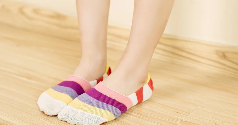 Les chaussettes pour tongs japonaises : la subtilité venue du pays du Soleil-Levant